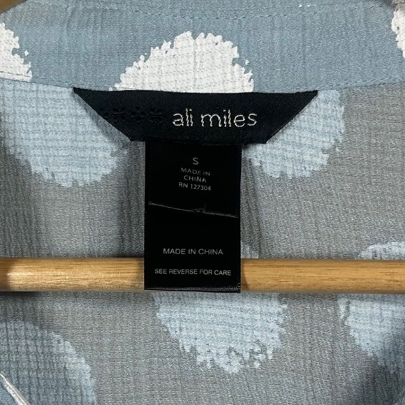 Ali Miles Women's Polka Dot Long Sleeve Collared Button Up Shirt Size S - Picture 4 of 8